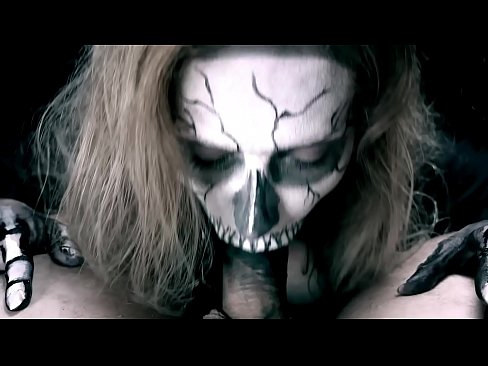 ❤️ ສາວ Demon ດູດ cock ກັບປາກສີດໍາຂອງນາງແລະກືນ cum. ☑ ໜັງໂປ້ ຢູ່ຄອມ lo.naughtyhentai.ru